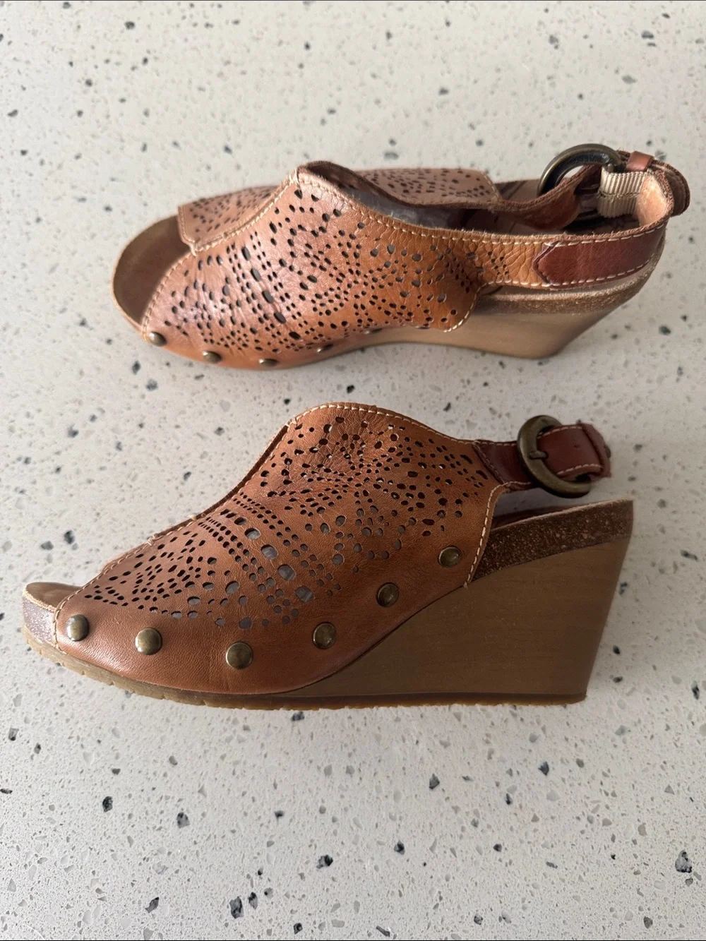 PIKOLINOS Brown Perforated Leather Wedge Sandals Boho Casual Comfortable Size 36